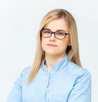Lina Skarbaliūtė - Gydytoja odontologė Licencijos Nr. OPL-03776